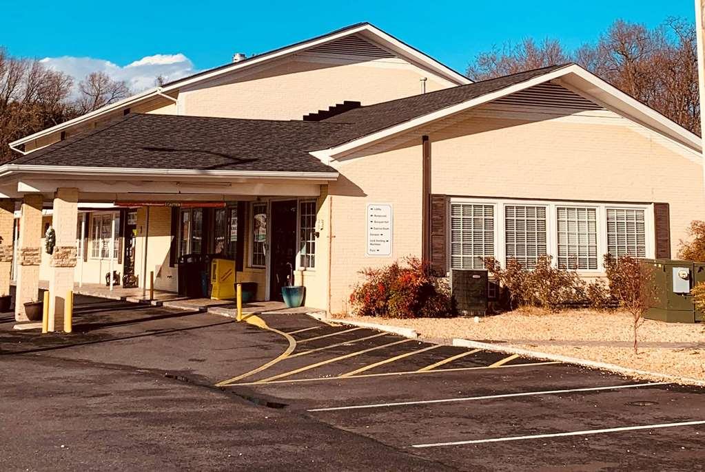 Baymont By Wyndham Front Royal Near Shenandoah National Park Hotel Exterior photo